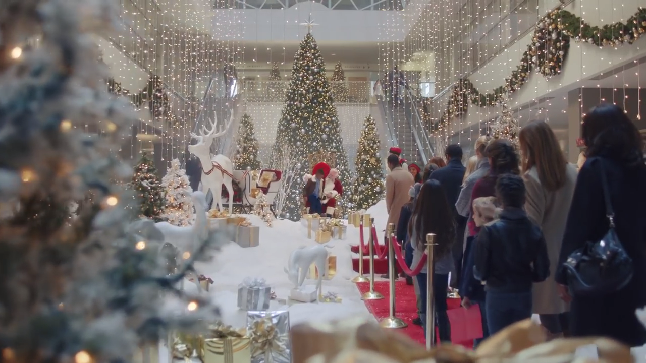 Holiday US Creative Works: Featuring Team One, DDB New York, Translation &amp; more