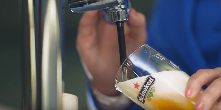 KLM and Heineken team up to offer draught beer for high flying passengers