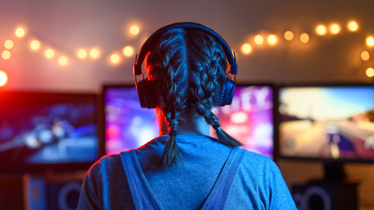 Blizzard Employee 2022 Christmas From Metaverse Momentum To Hybridization, Activision Blizzard's 2022 Gaming  Predictions | The Drum